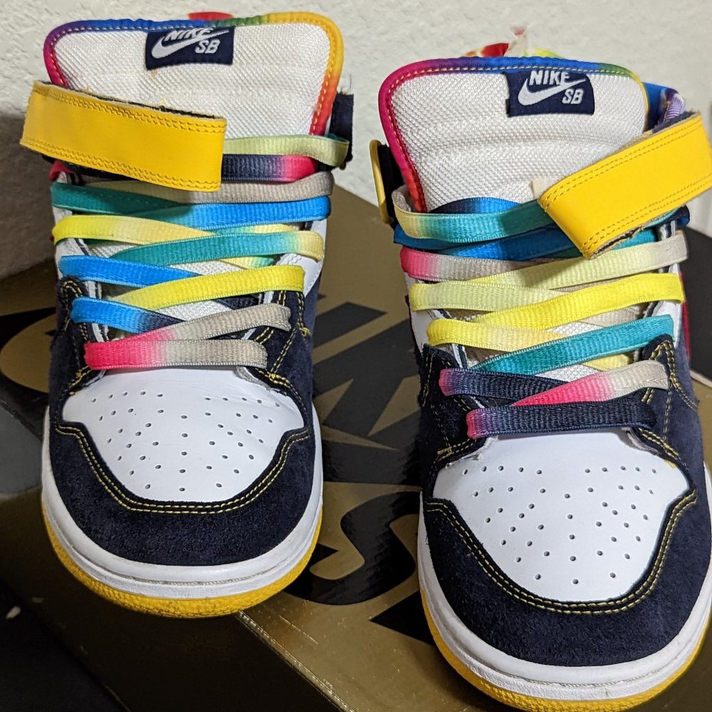 Nike Dunk SB Mid